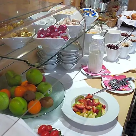 Hotel Hasi's 3*